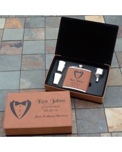 Leatherette Flask Set