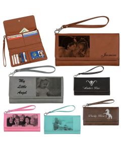 Women's wallet in choice of color